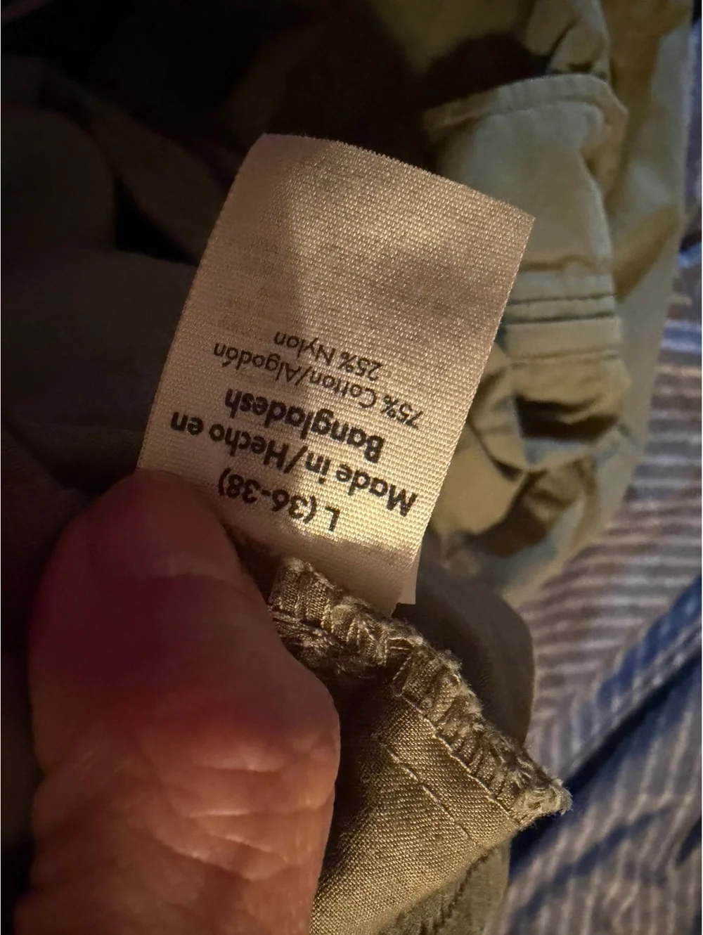 No Boundaries Olive Green Cargo Shorts Size L (36-38)